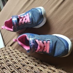 SKETCHERS Heart Lights - Light up Sneakers Girls Size 2